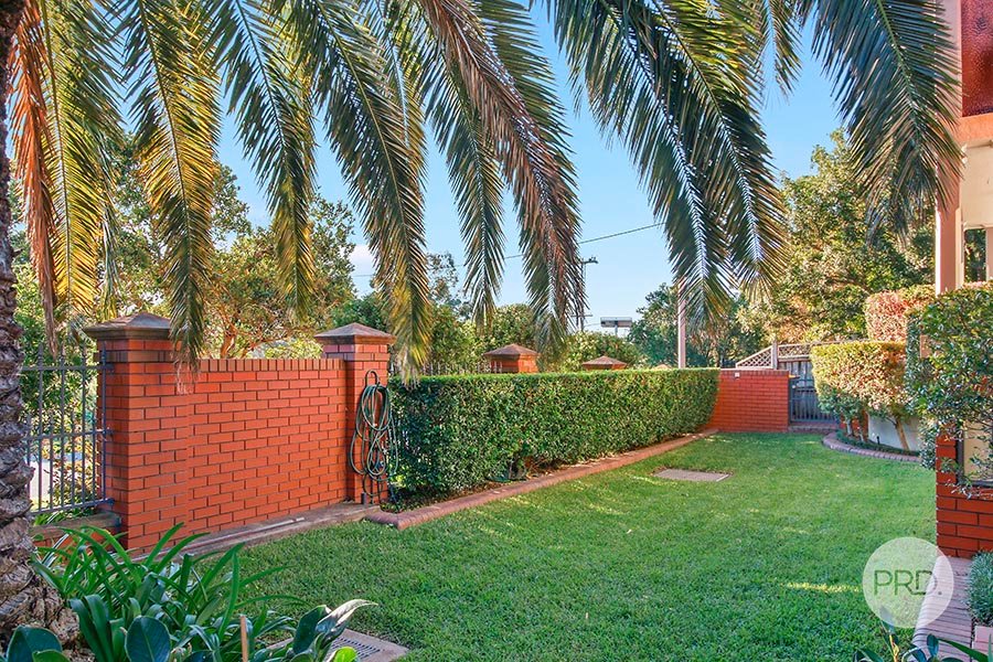 1/70 Oatley Avenue OATLEY 12