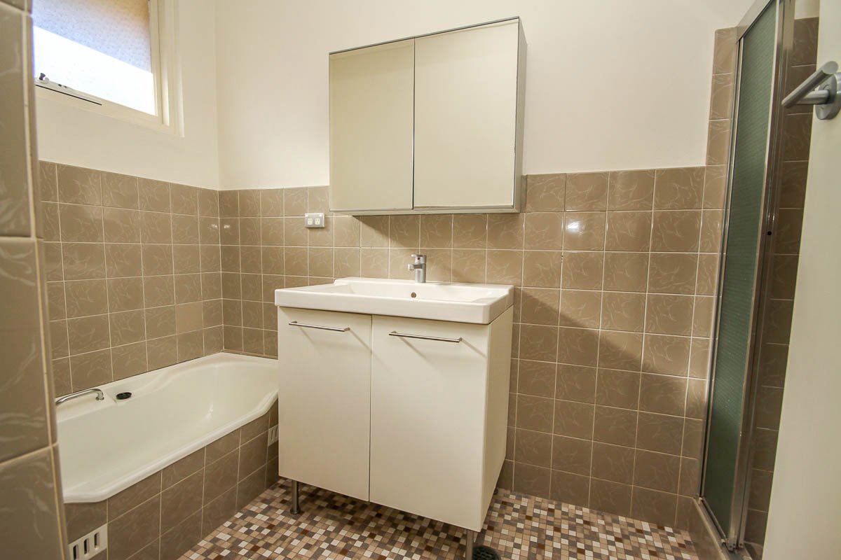 170 Russell Avenue DOLLS POINT 6