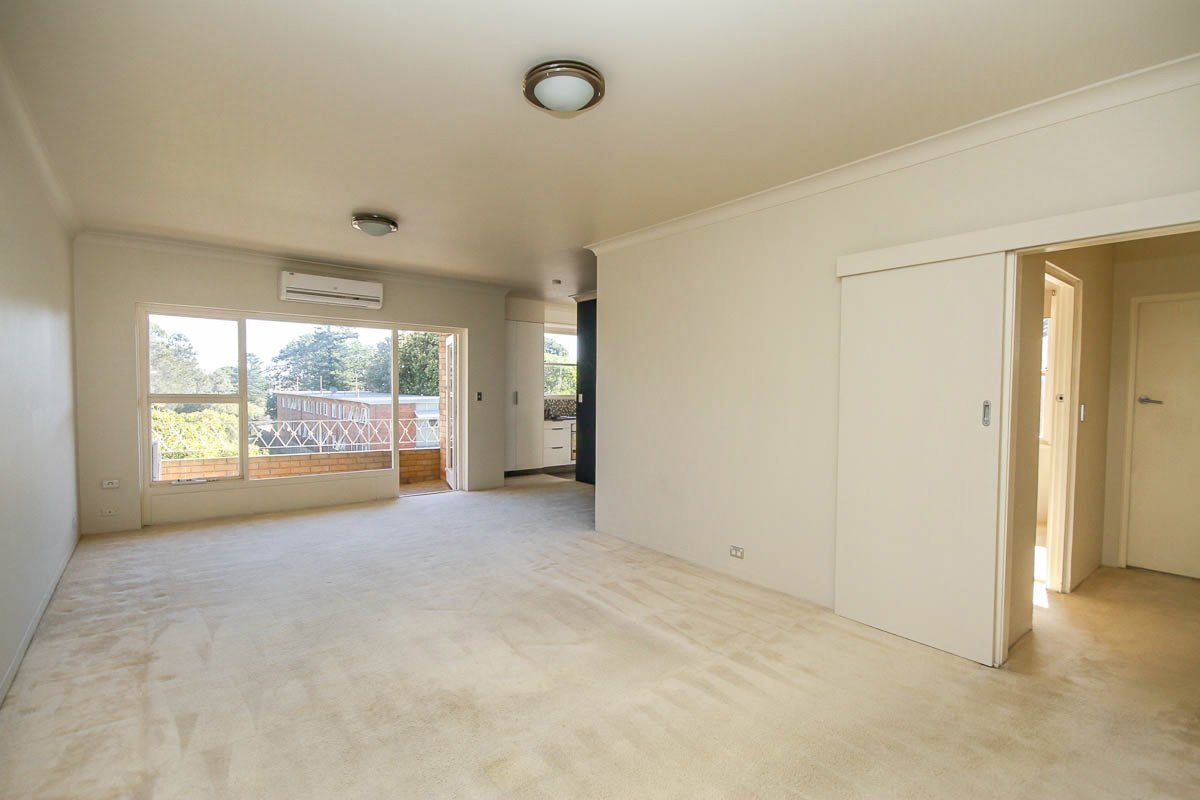 170 Russell Avenue DOLLS POINT 2