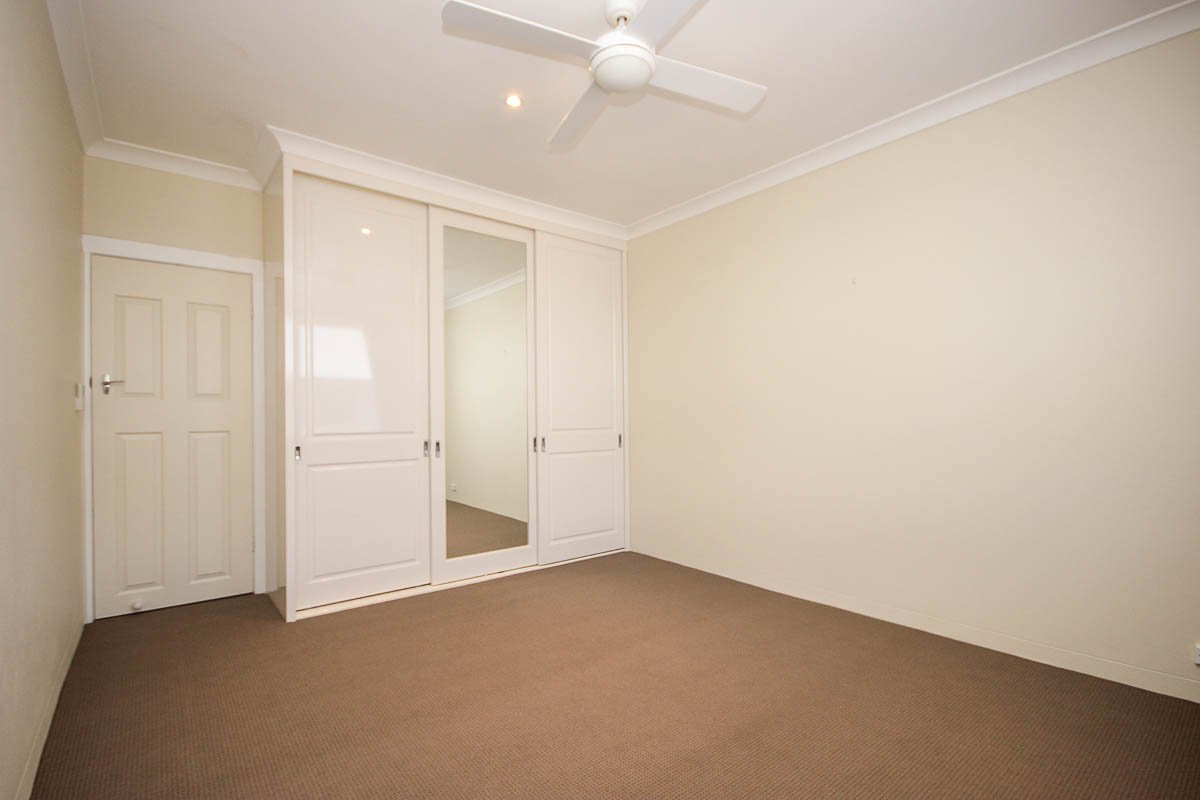 170 Russell Avenue DOLLS POINT 3