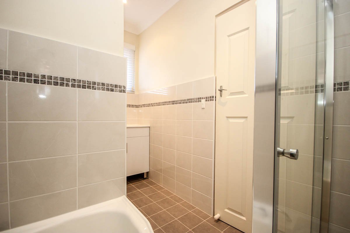 170 Russell Avenue DOLLS POINT 7