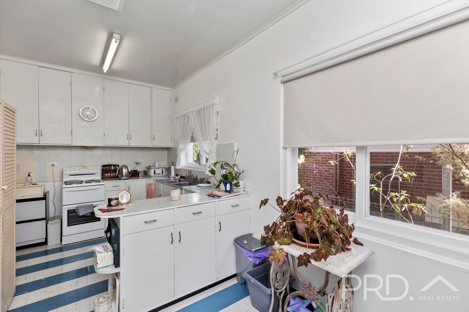 170 Wynyard Street TUMUT 9