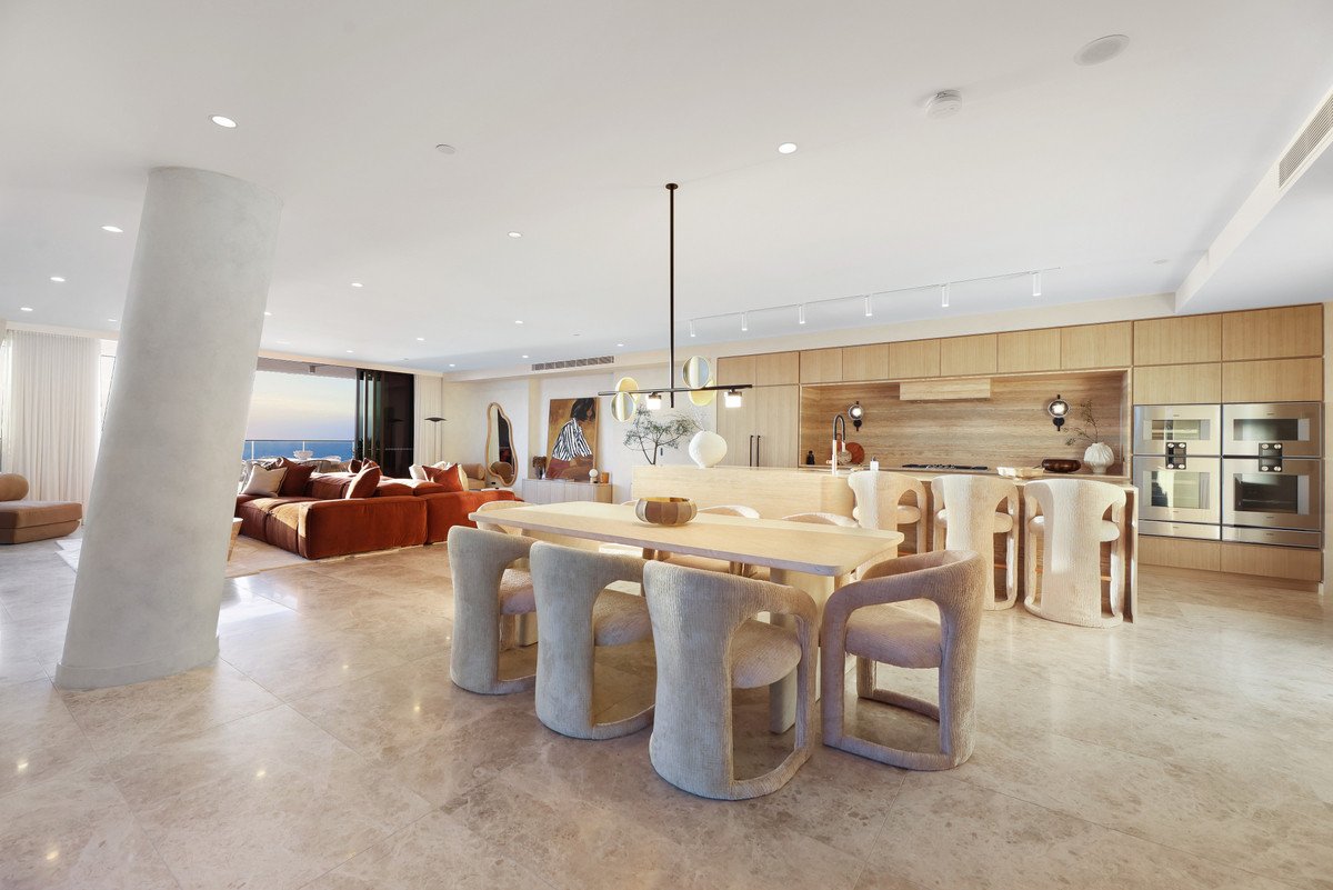 1701/58 The Esplanade Burleigh Heads 8