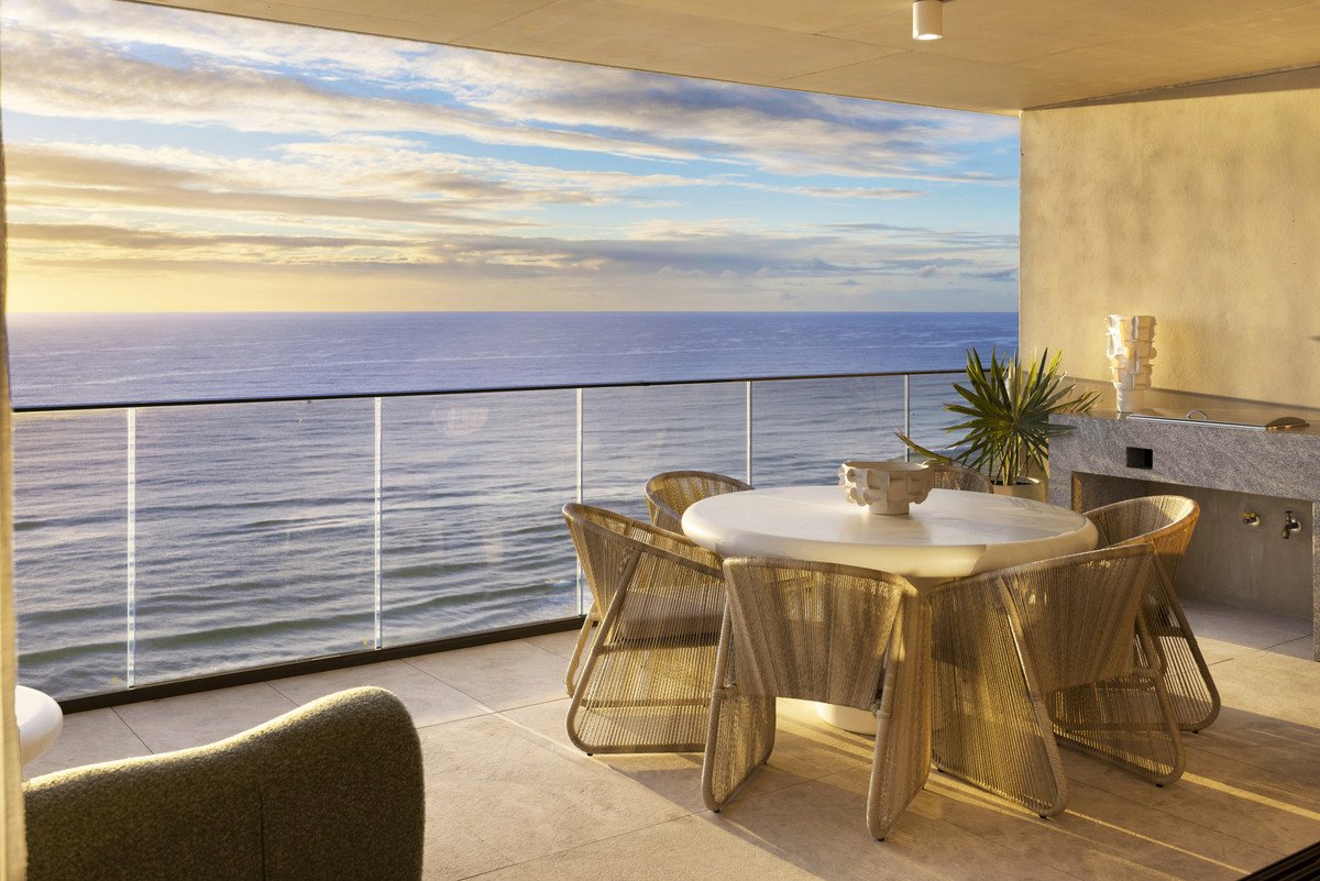 1701/58 The Esplanade Burleigh Heads 18