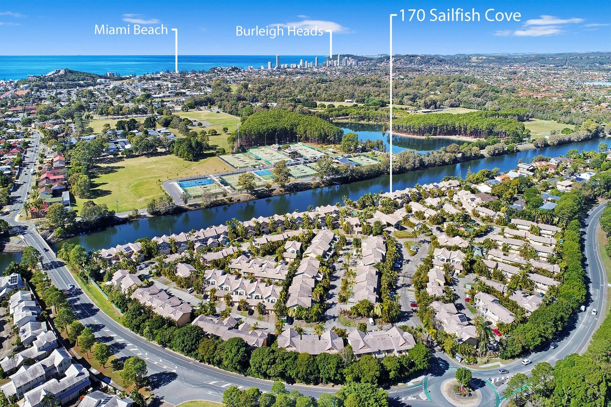 170/215 Cottesloe Drive Mermaid Waters 21