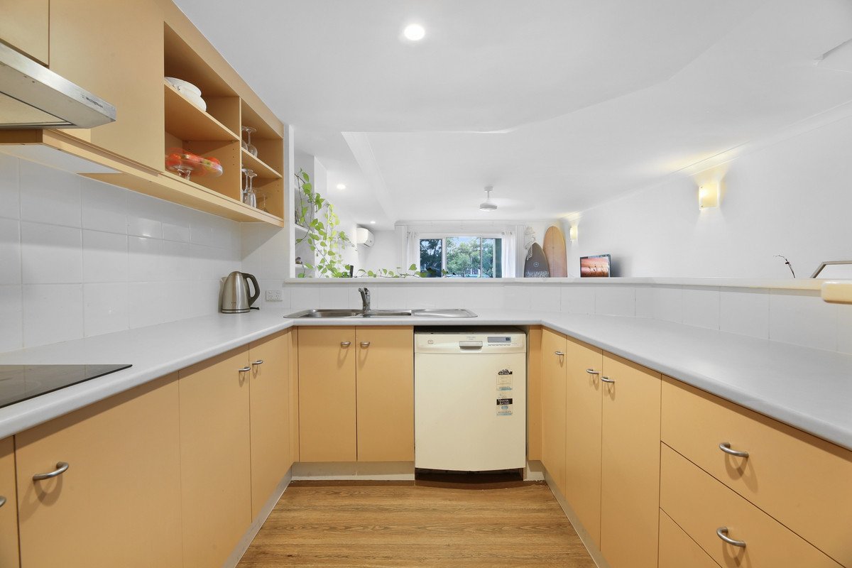 170/215 Cottesloe Drive Mermaid Waters 10