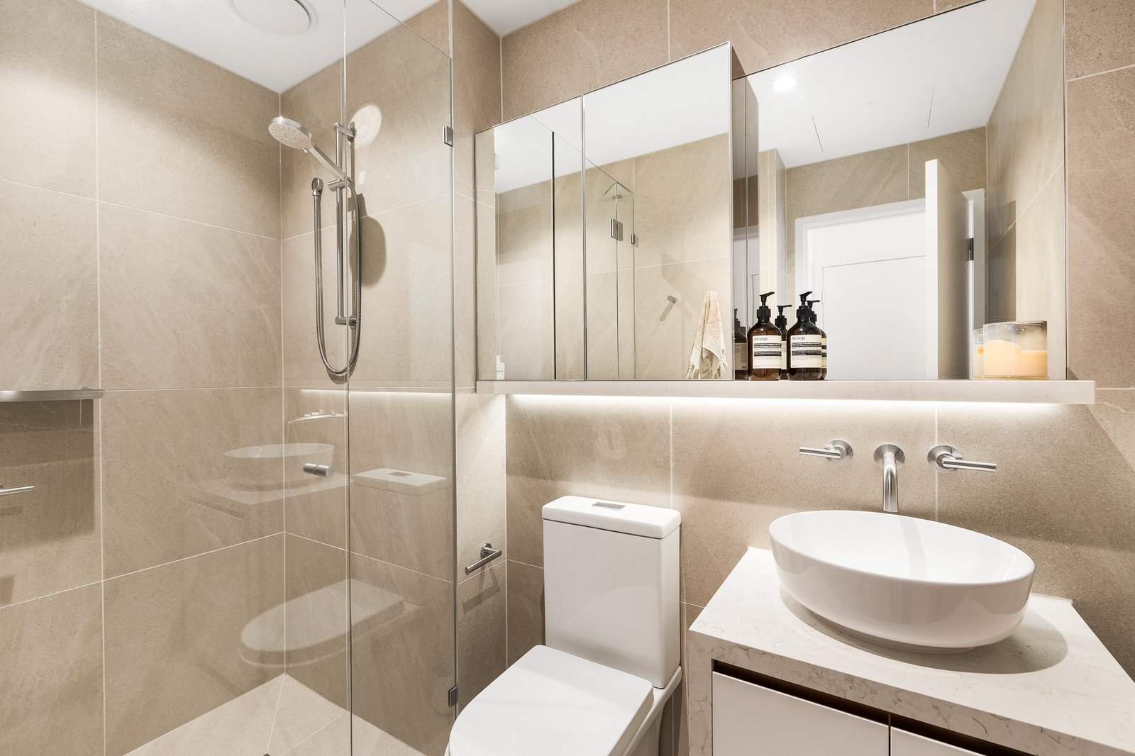 Real Estate and Property in 1702/649 Chapel Street, South Yarra, VIC