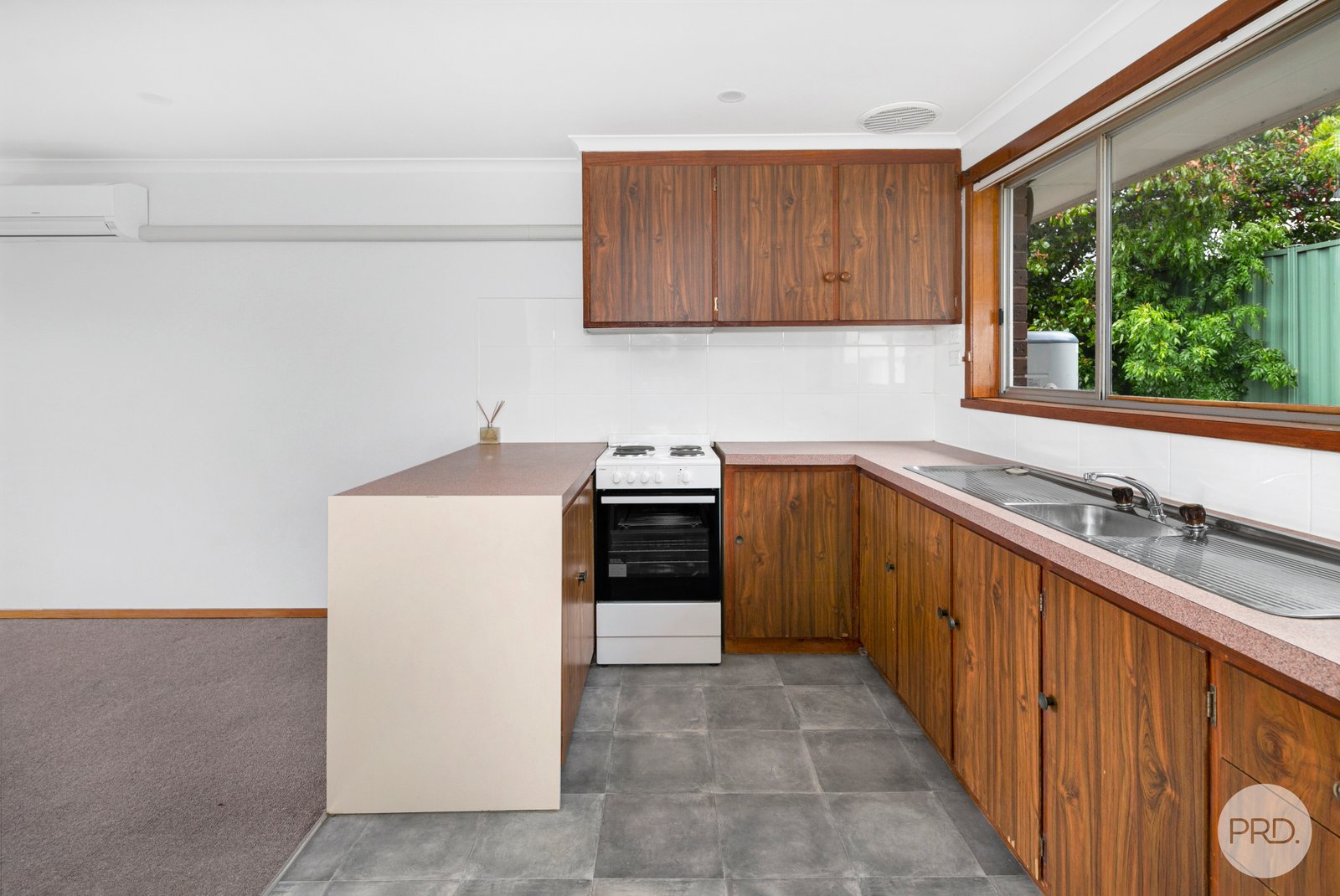 1/703 Tress Street MOUNT PLEASANT 4