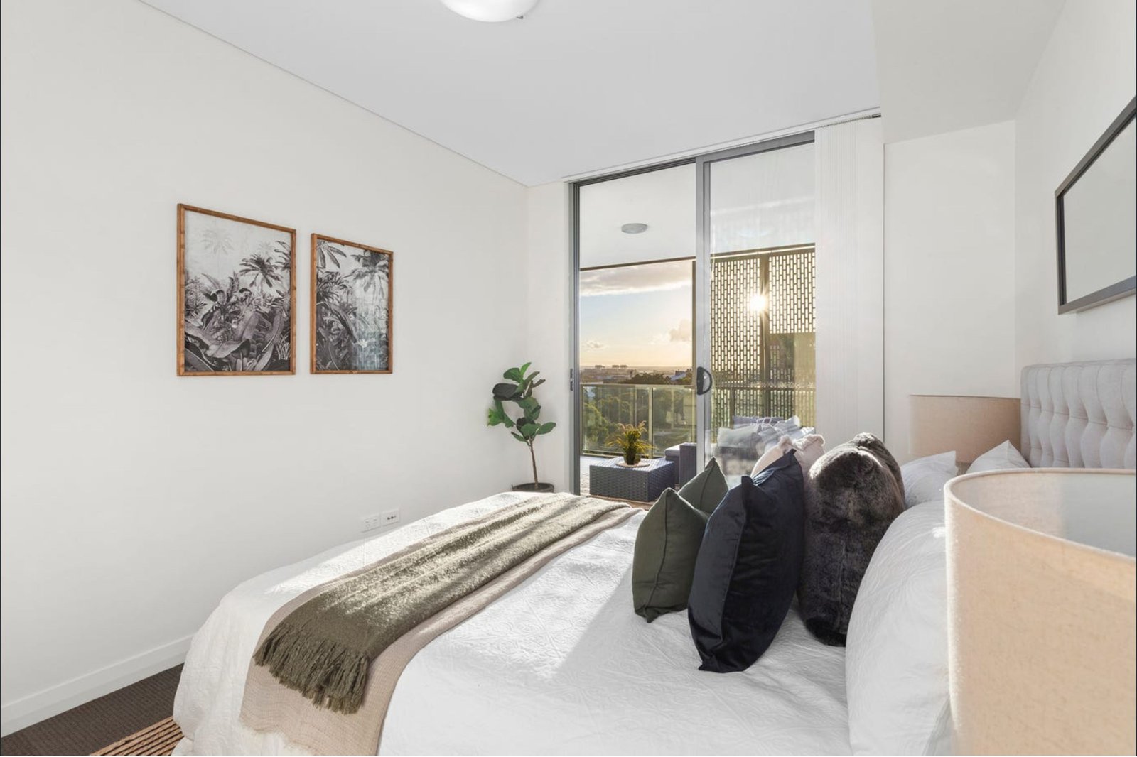 1703/39 Rhodes Street HILLSDALE 5