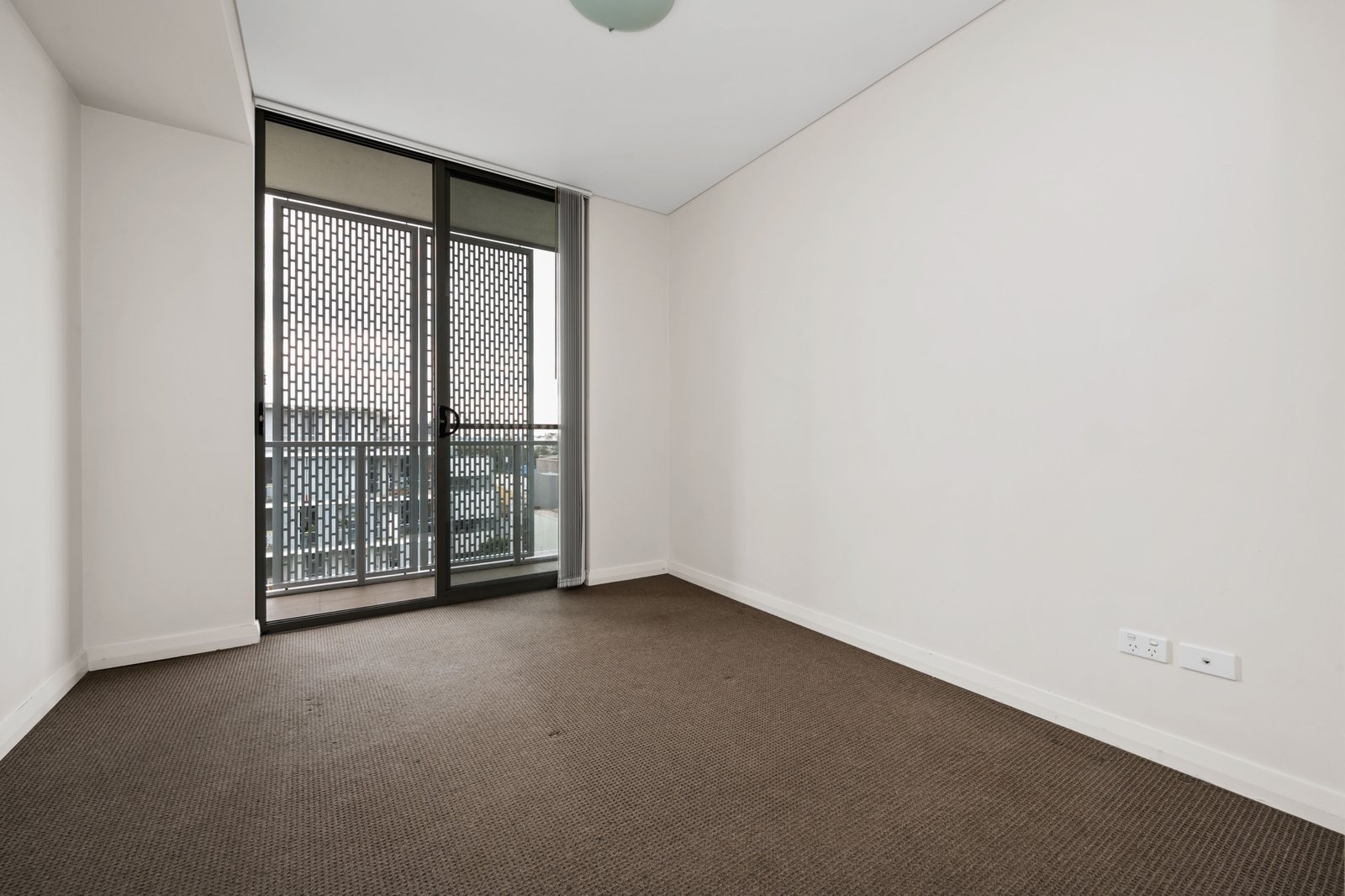 1706/39 Rhodes Street HILLSDALE 8