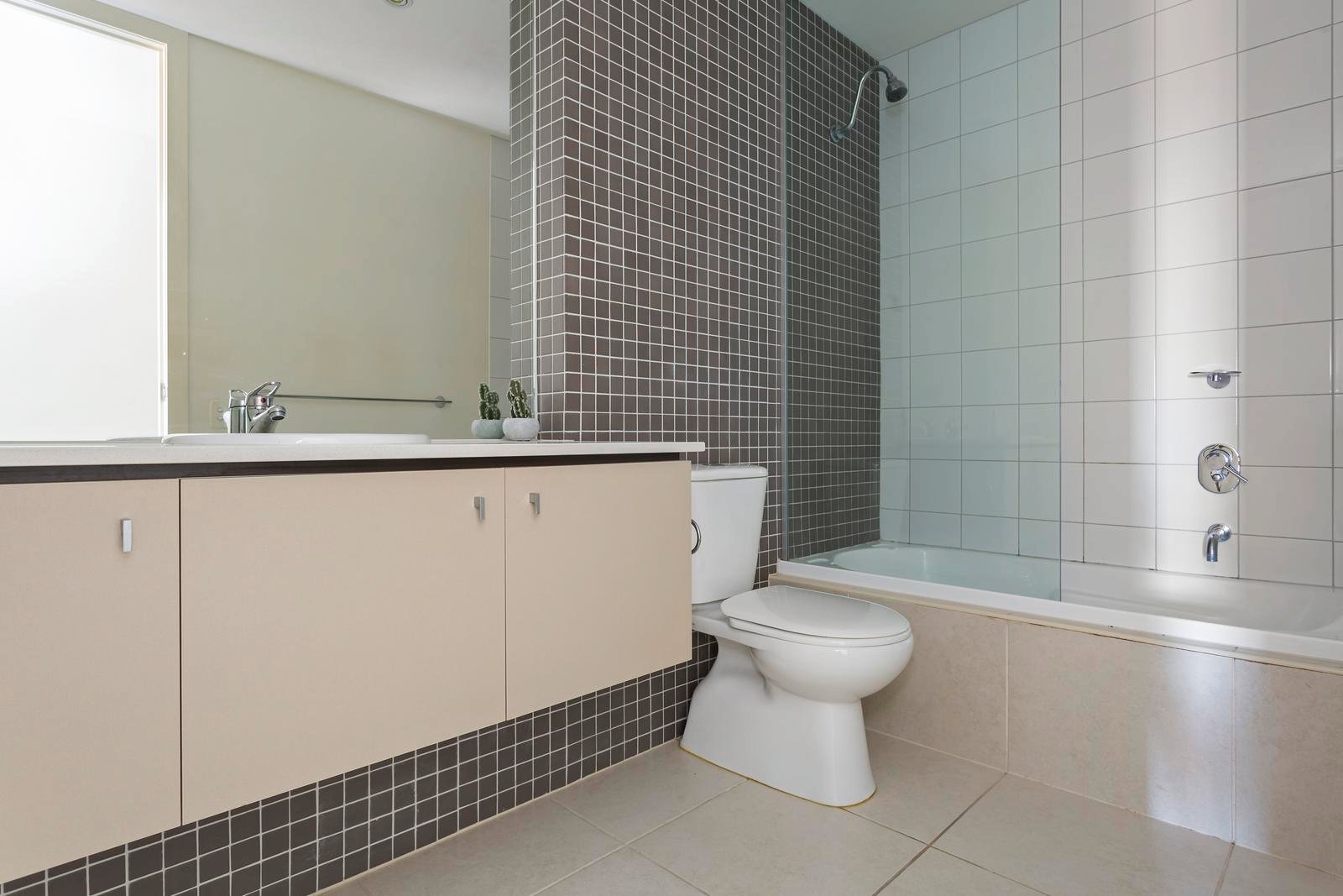 Real Estate and Property in 17/1-3 Carre Street, Elsternwick, VIC