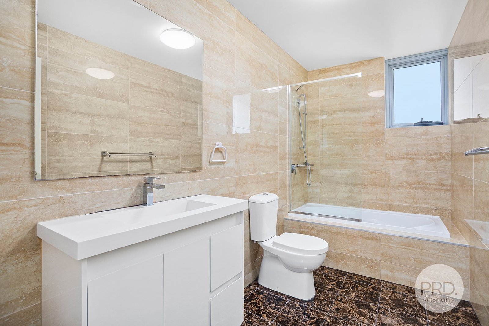 17/1-3 Railway Parade HURSTVILLE 4