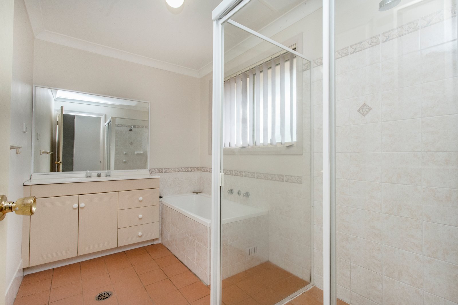 1/71 Barry Street CAMBRIDGE PARK 8