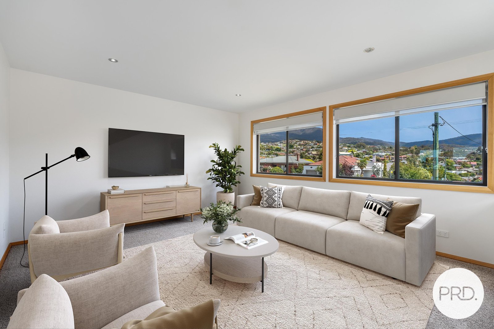 1/71 Giblin Street LENAH VALLEY 5