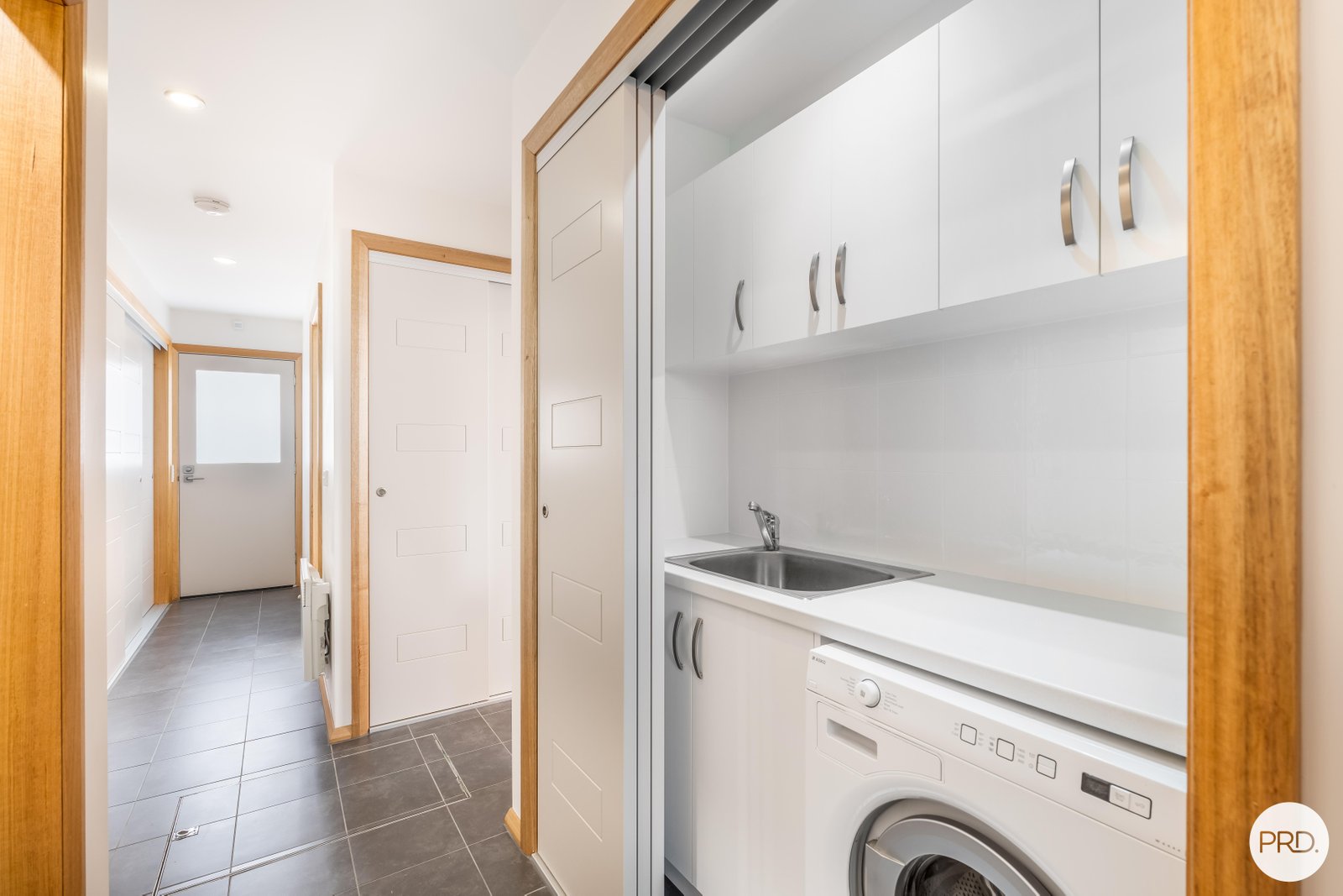 1/71 Giblin Street LENAH VALLEY 14