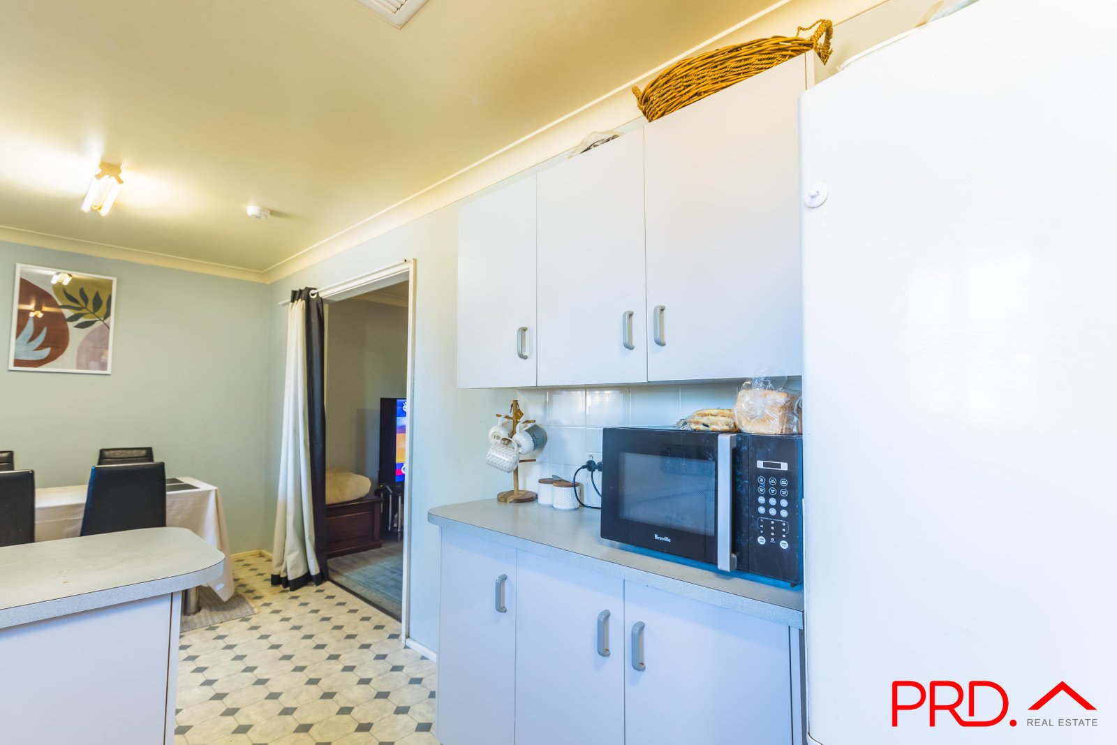 171 Hillvue Road TAMWORTH 9