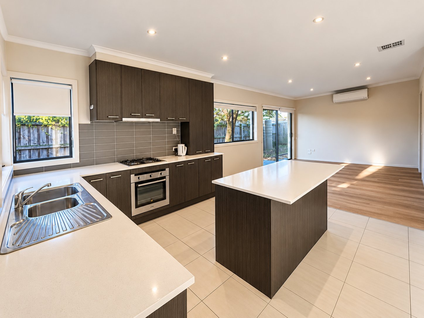 Gallery: 1/71 Kirkwood Avenue