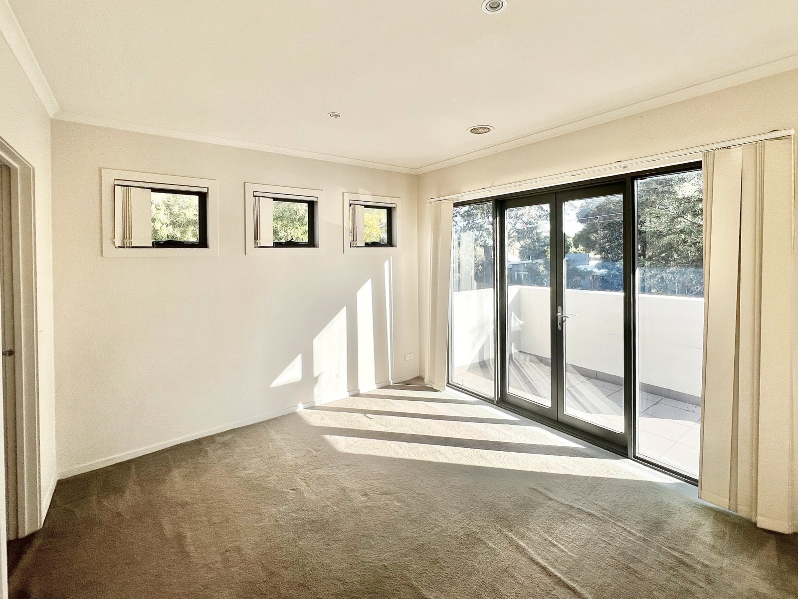 Gallery: 1/71 Kirkwood Road