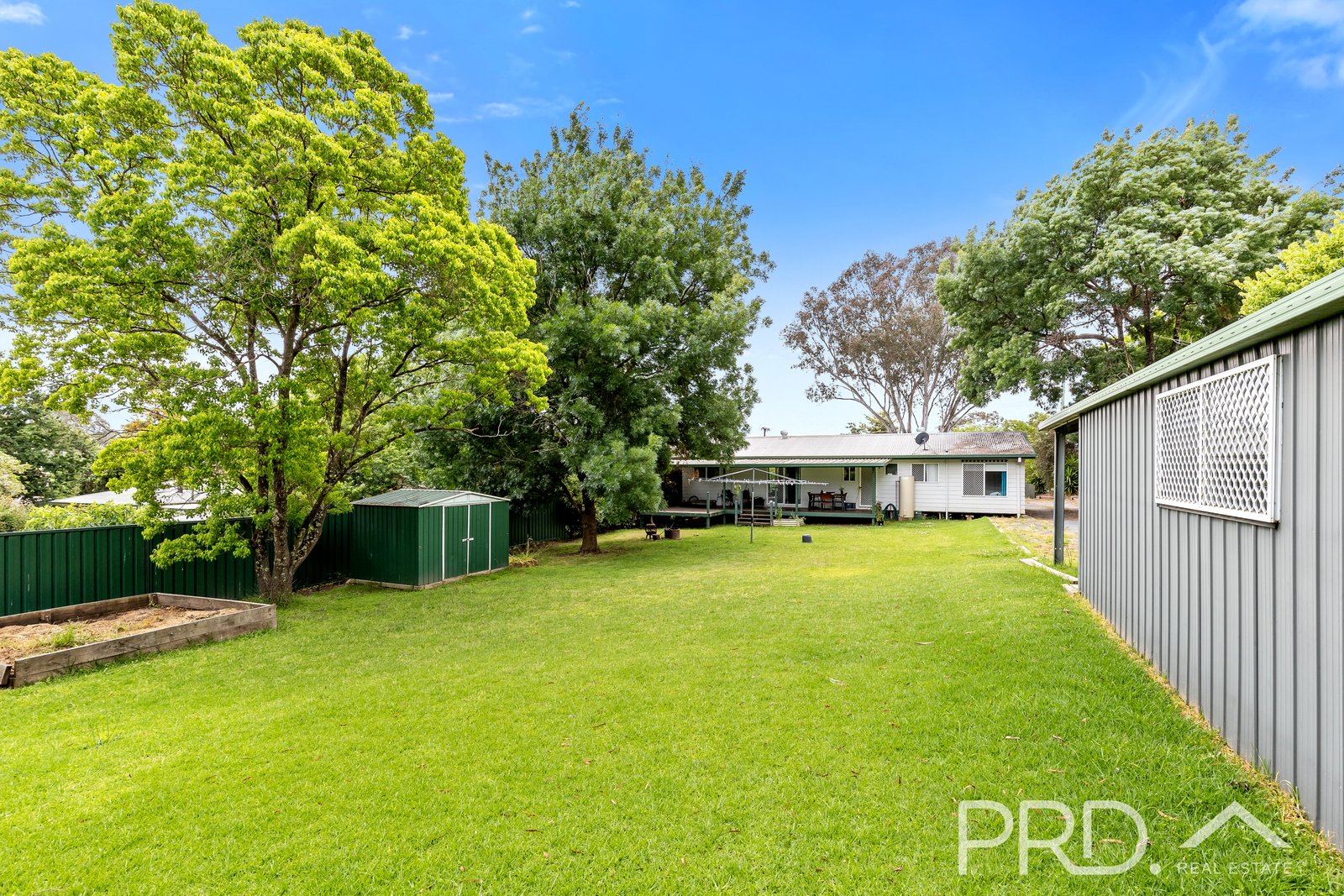 171 Lambie Street TUMUT 14