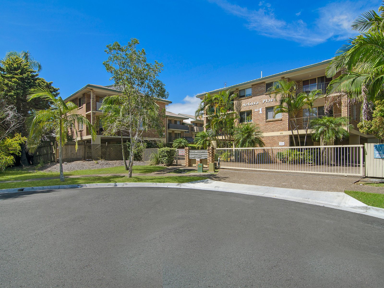 17/1 Rolan Court PALM BEACH 2
