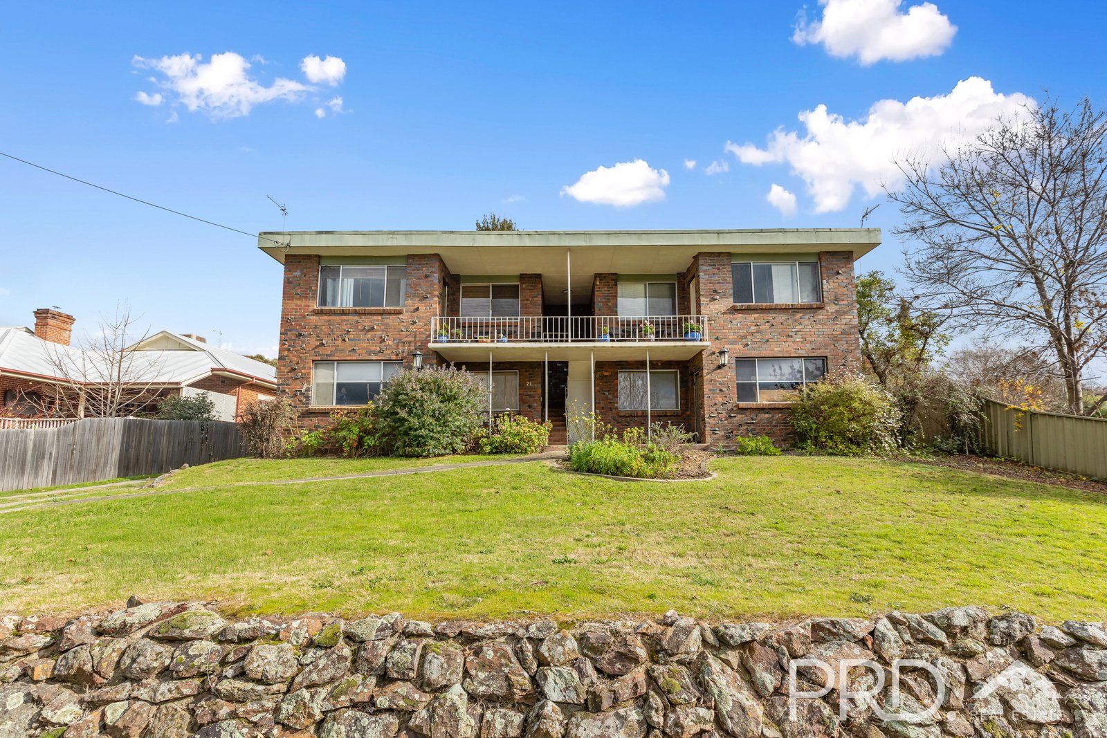 1/71 Simpson Street TUMUT 8