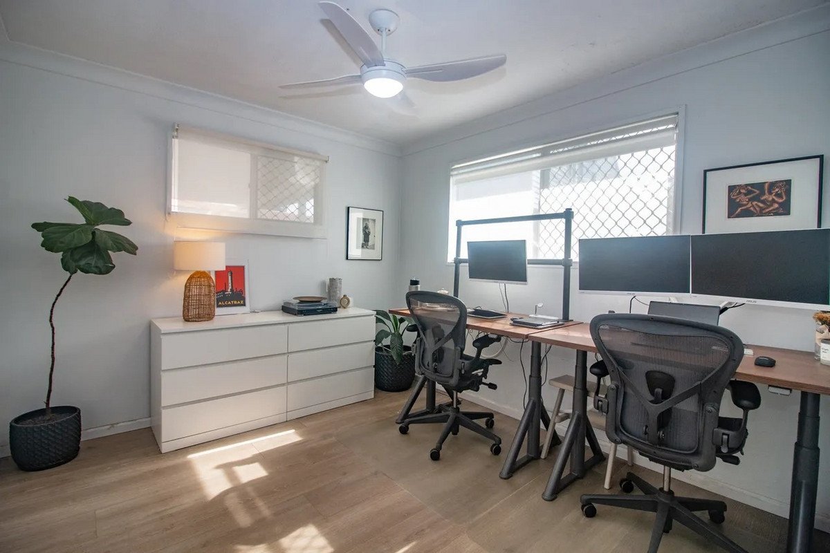 1/71 Sunshine Parade Miami 12