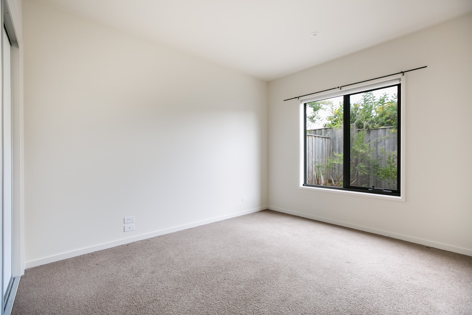 Gallery: 17/101 Edithvale Road