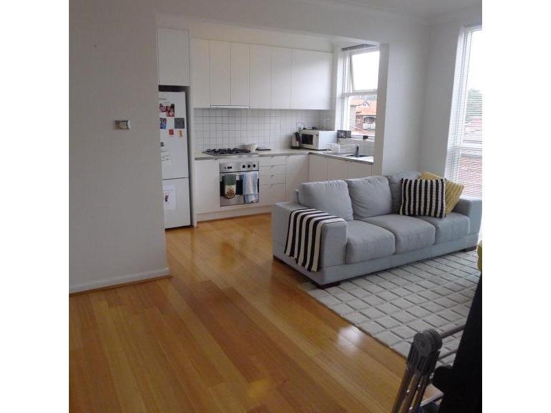 Gallery: 17/105 Park Street