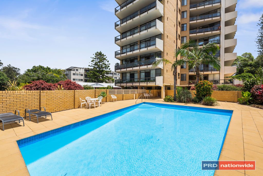 17/109 Ocean Parade COFFS HARBOUR 1