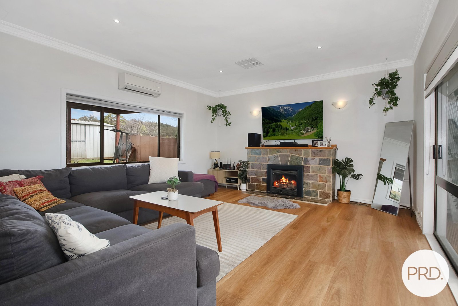 1/711 Centaur Road HAMILTON VALLEY 2