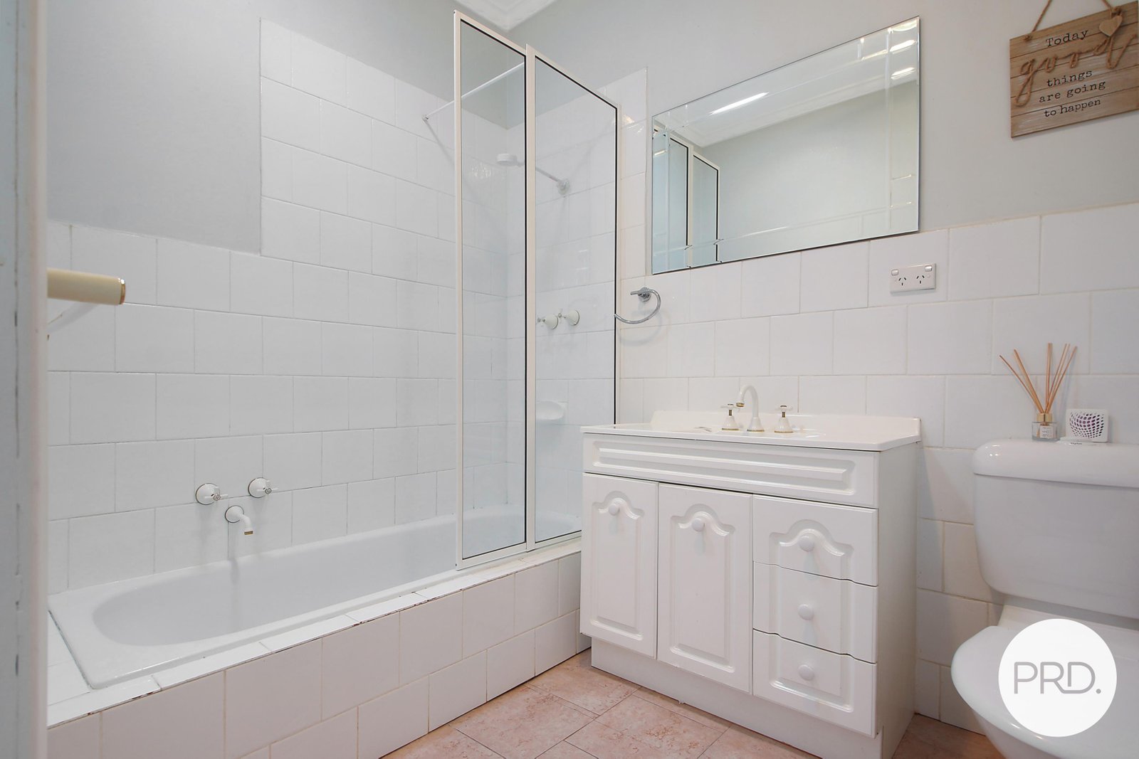 1/711 Centaur Road LAVINGTON 7