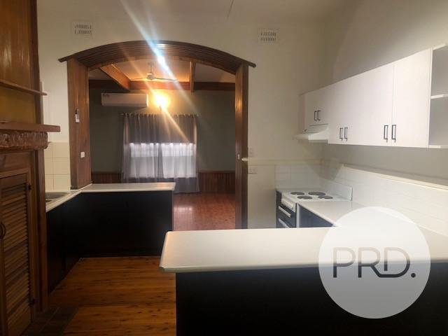 1/711 East Street EAST ALBURY 4