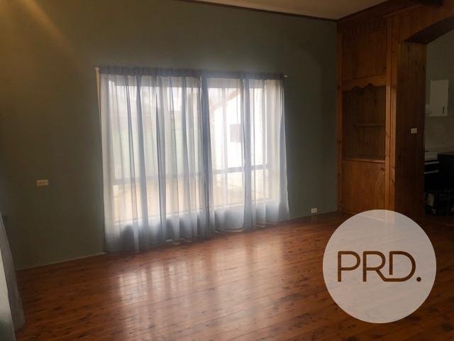 1/711 East Street EAST ALBURY 7