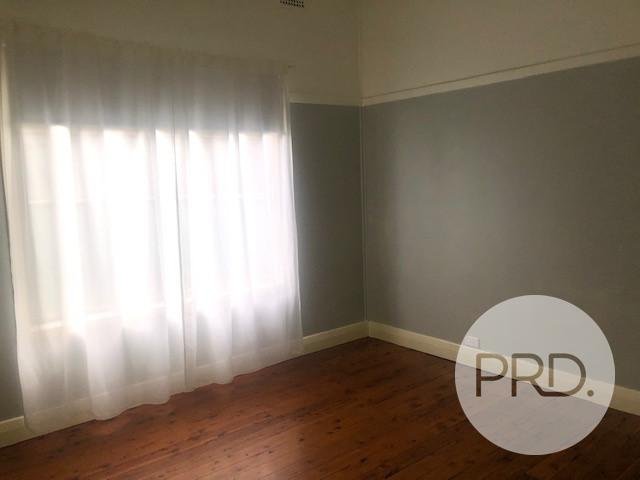 1/711 East Street EAST ALBURY 8