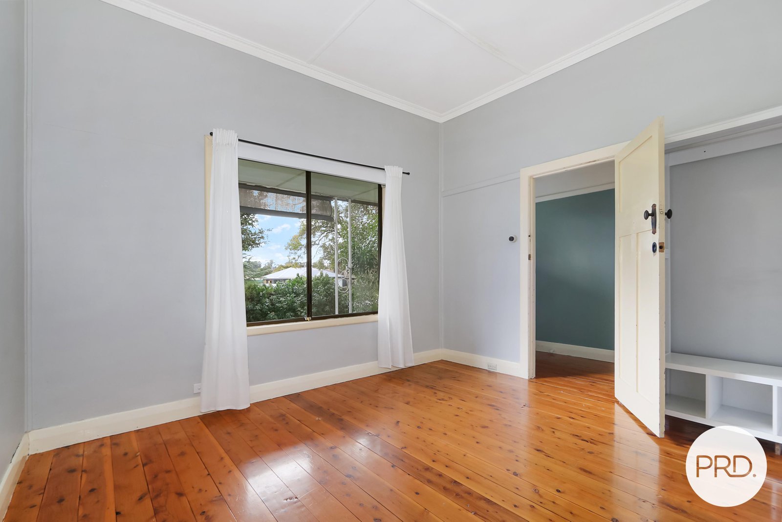 1/711 East Street EAST ALBURY 4