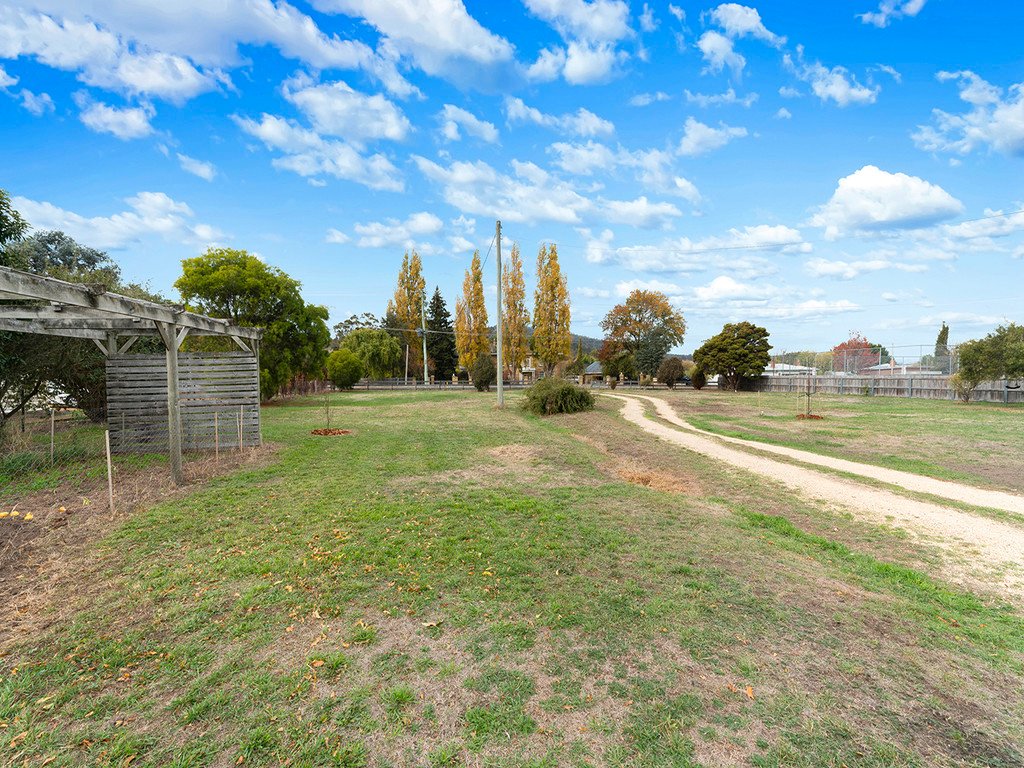 1711 Midland Highway BAGDAD 21