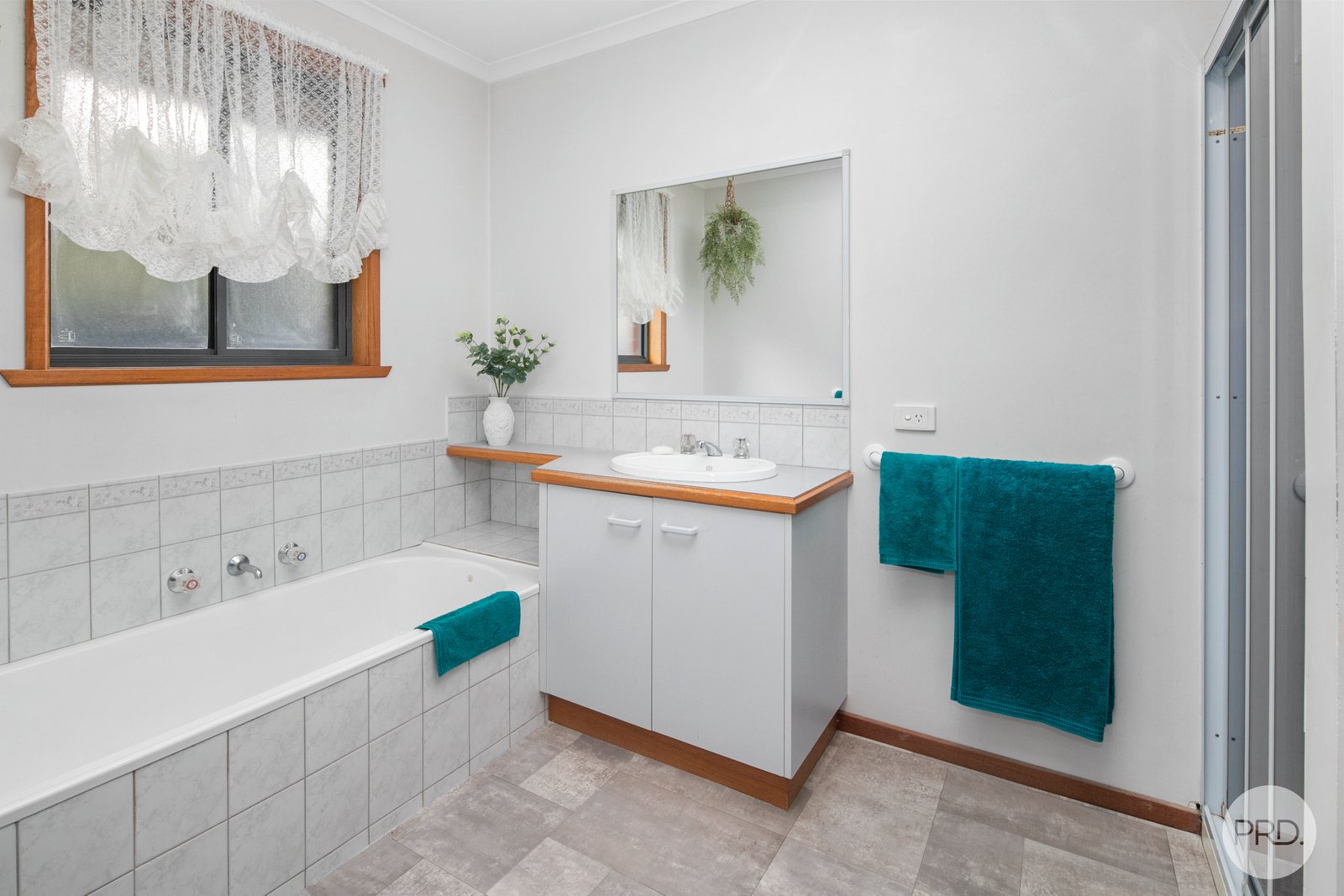 1/711 Ripon Street South REDAN 5