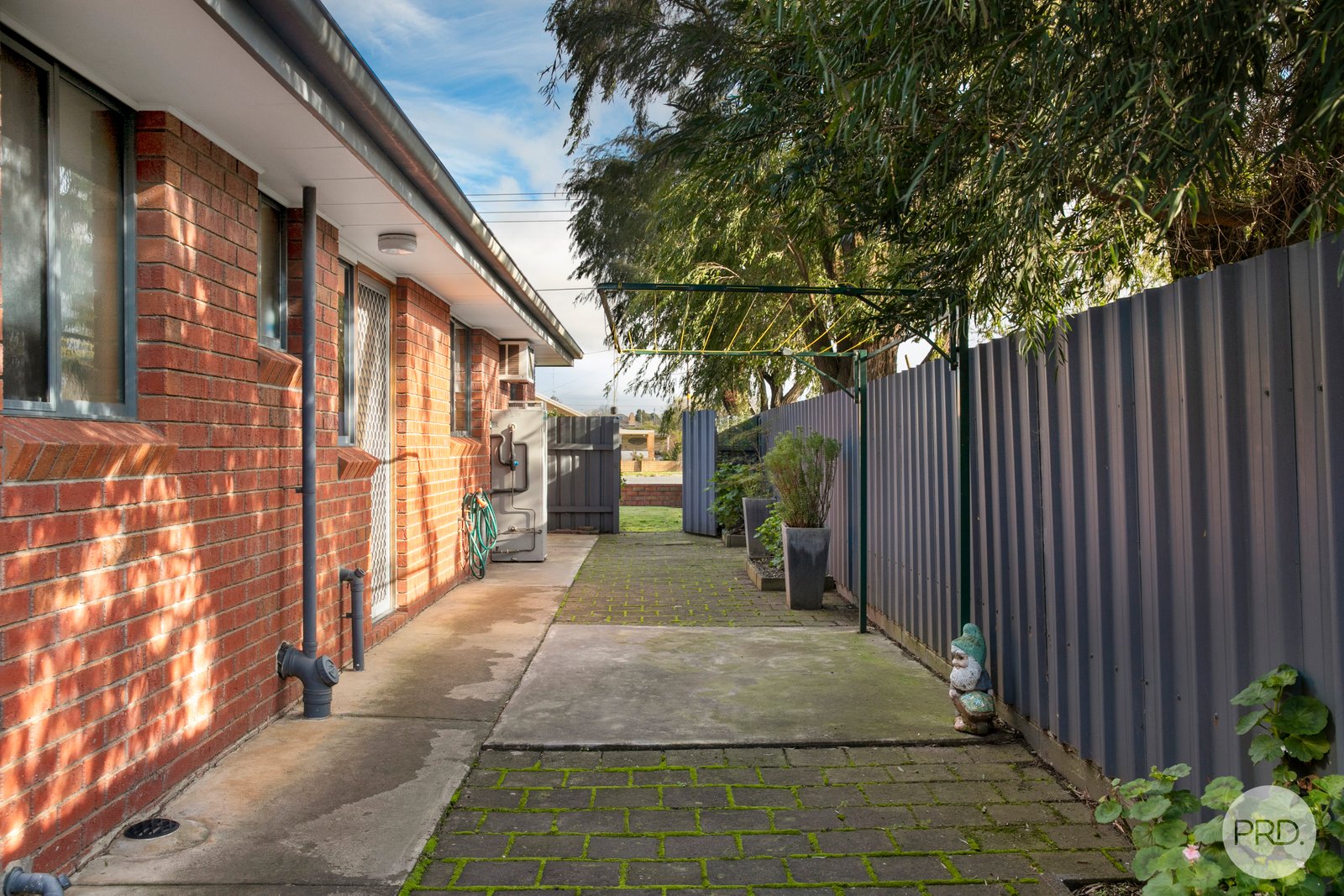 1/711 Ripon Street South REDAN 12