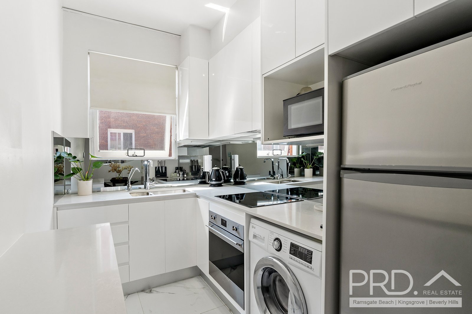 17/124 Chuter Avenue RAMSGATE BEACH 4