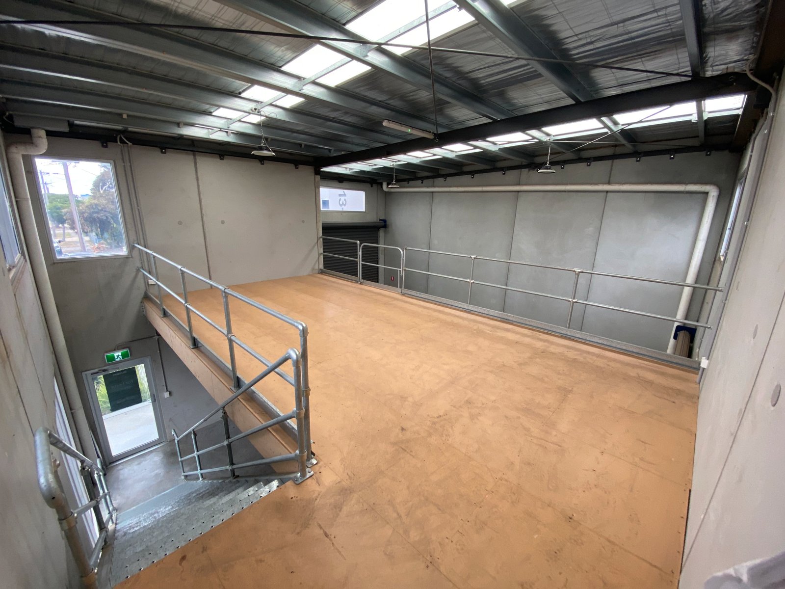 Gallery: 17/13-15 Curie Court