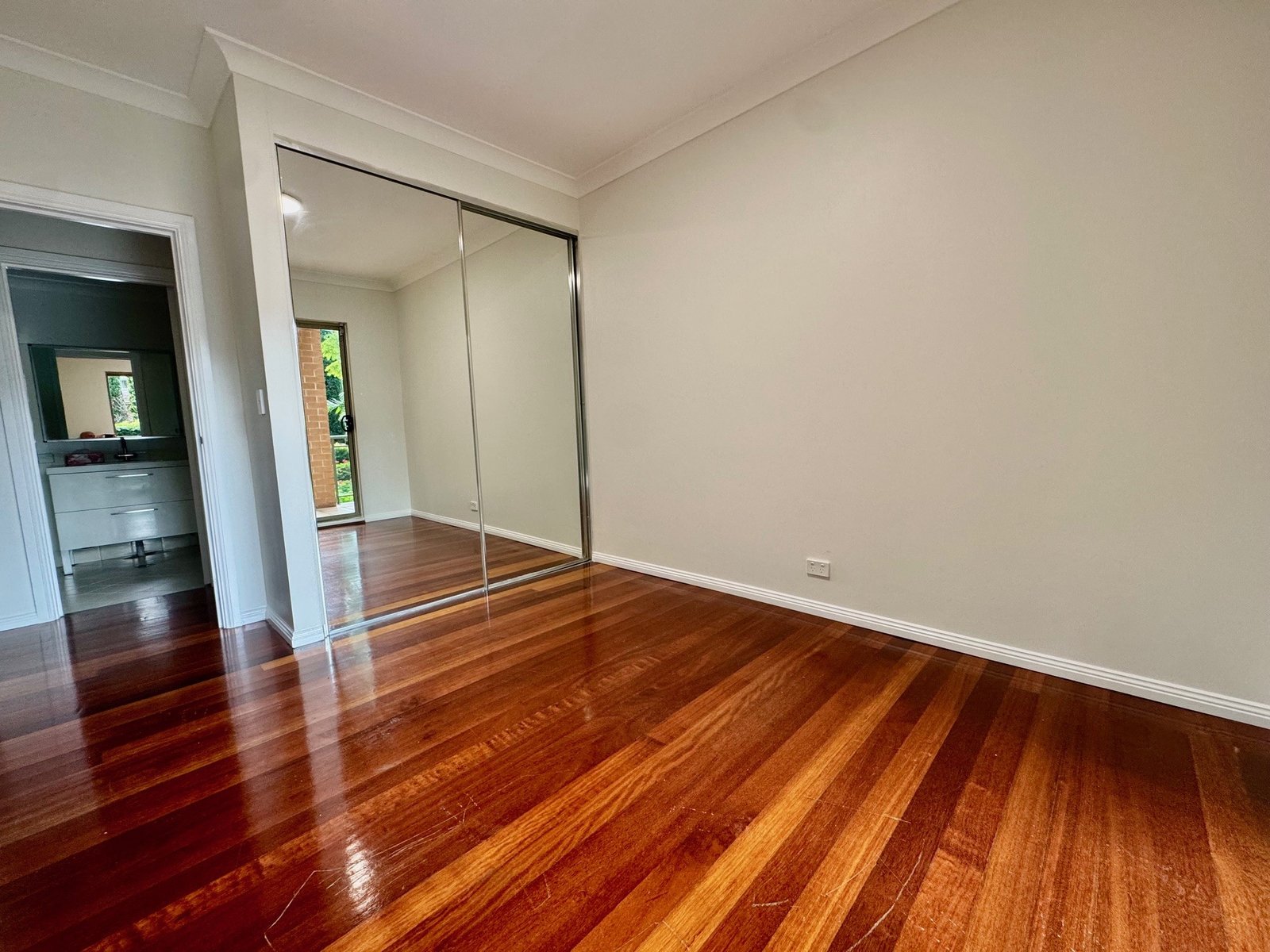 17/14 Morgan Street BOTANY 4
