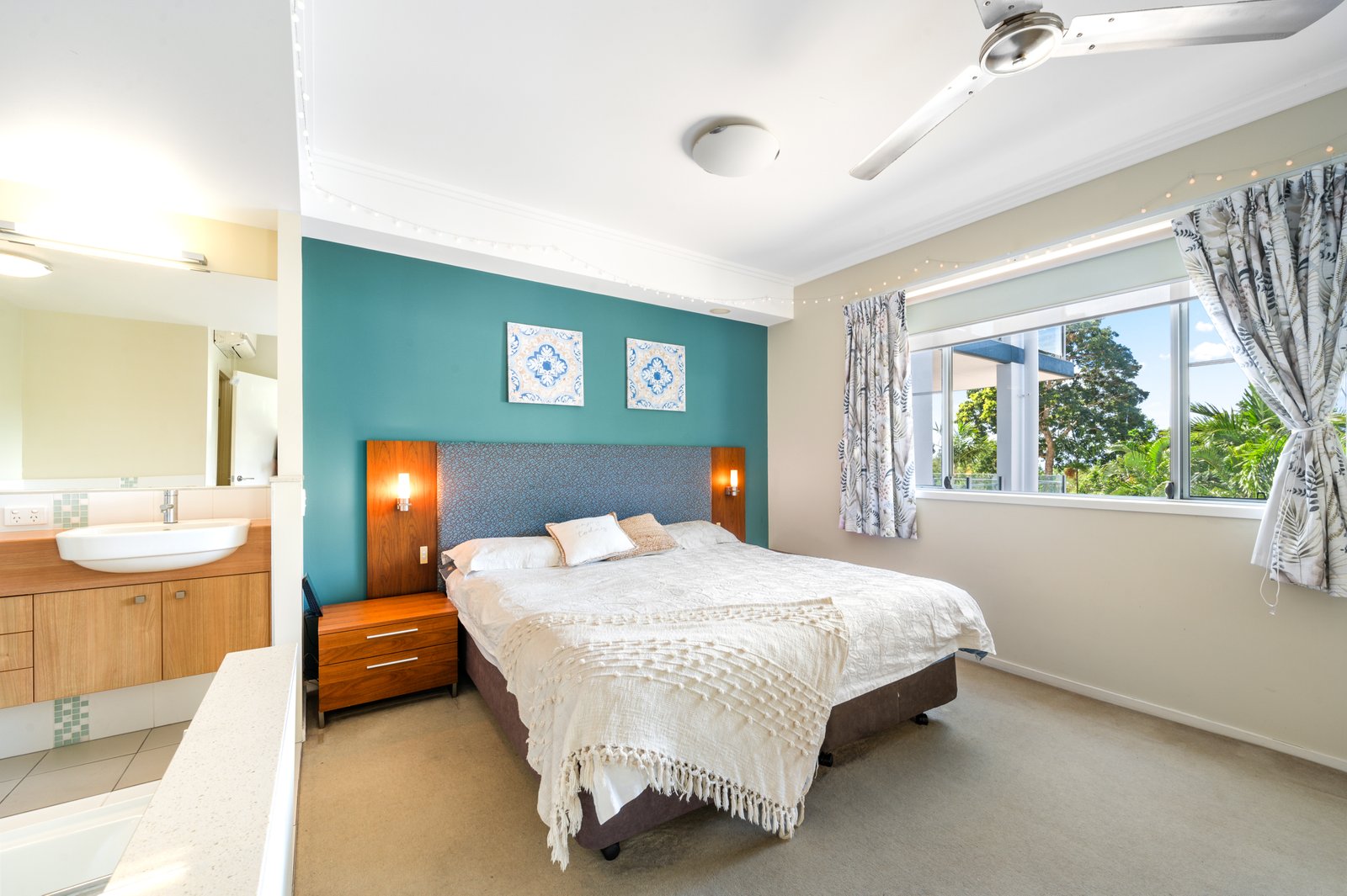 17/15 Flame Tree Court AIRLIE BEACH 5