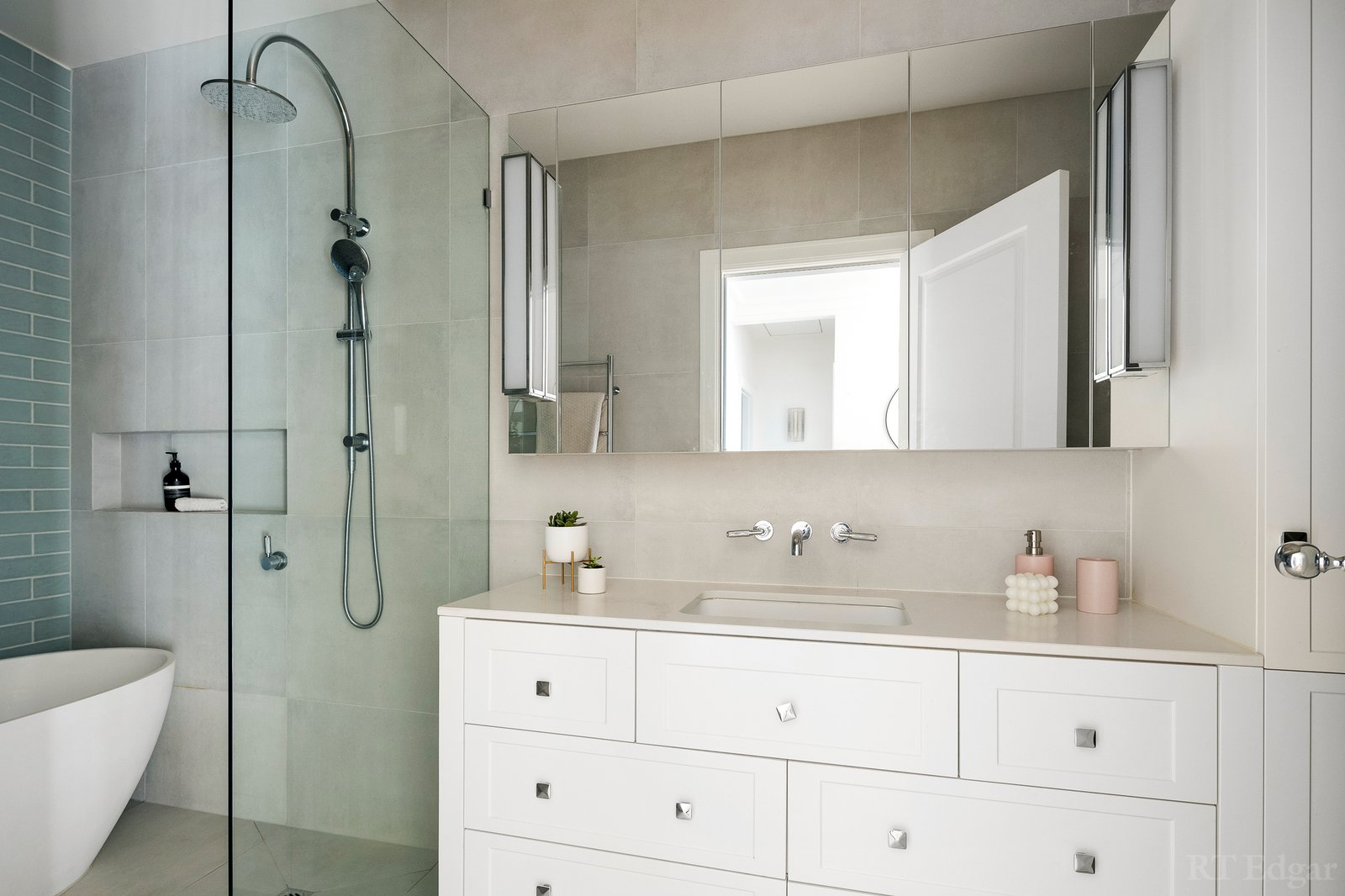 Real Estate and Property in 1/716 Orrong Road, Toorak, VIC