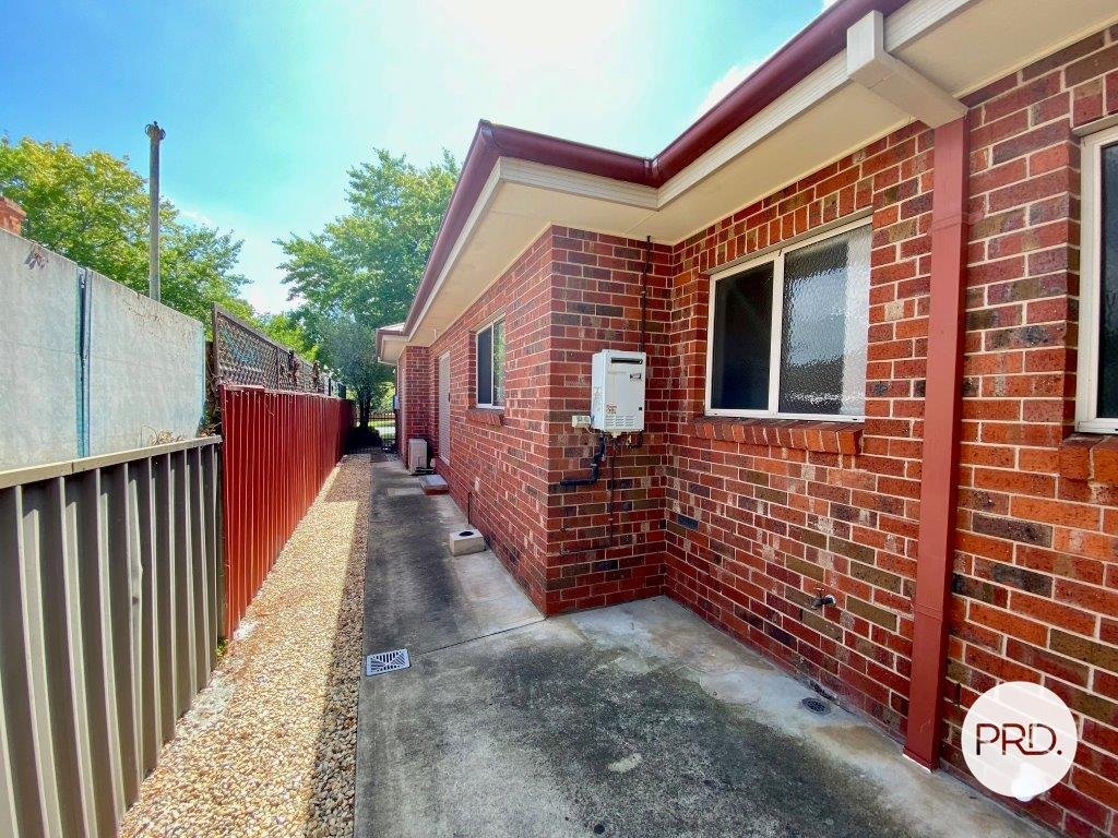 1/718 Jones Street ALBURY 7