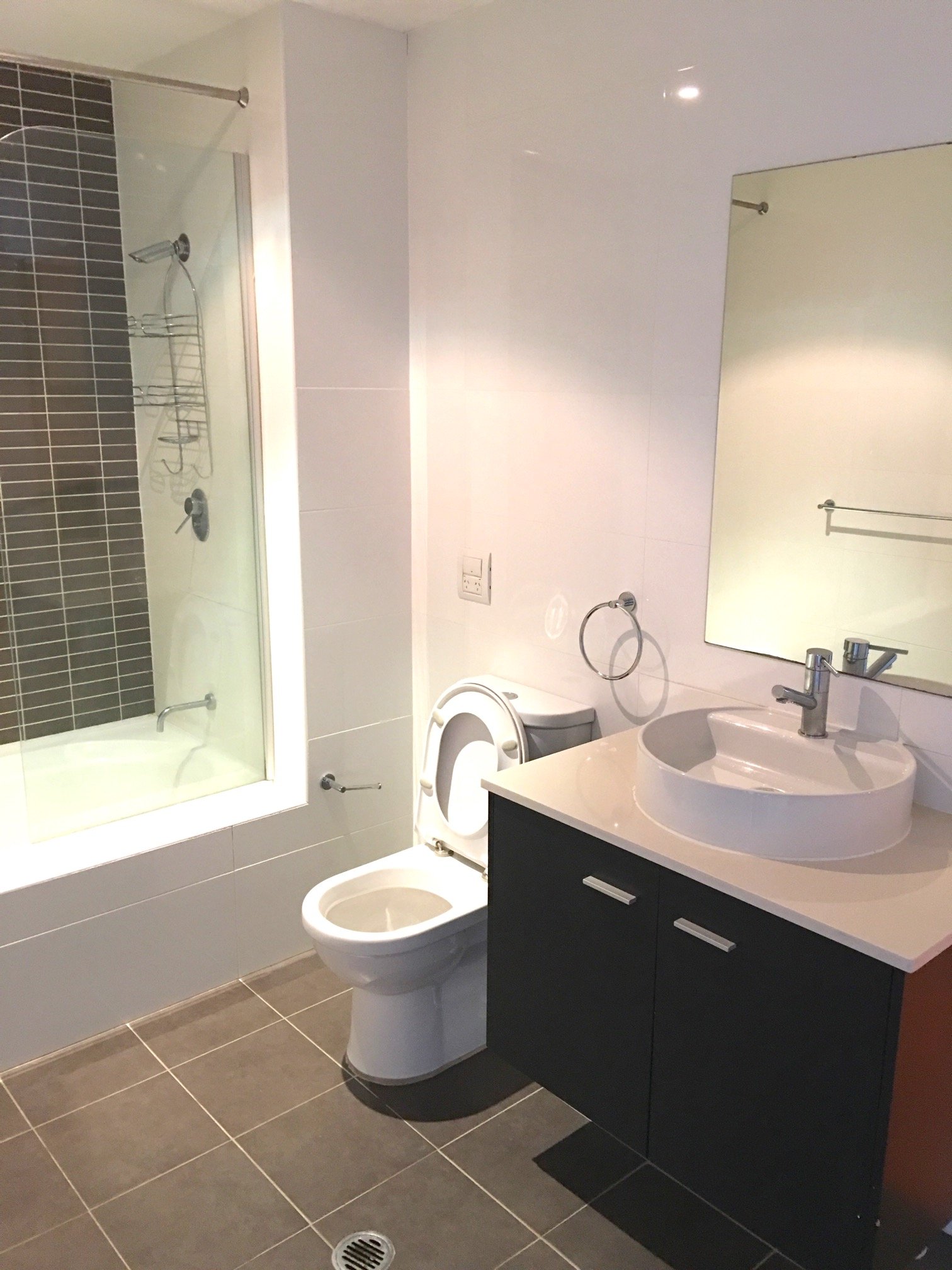 17/18 Market St  ROCKDALE 3