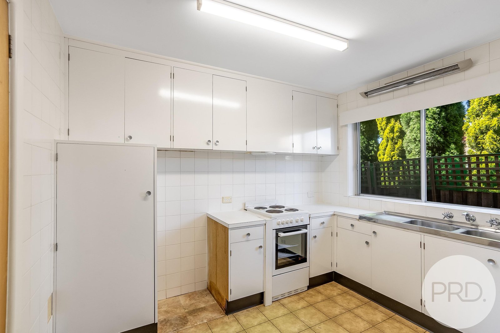 17/19 Queen Street SANDY BAY 4