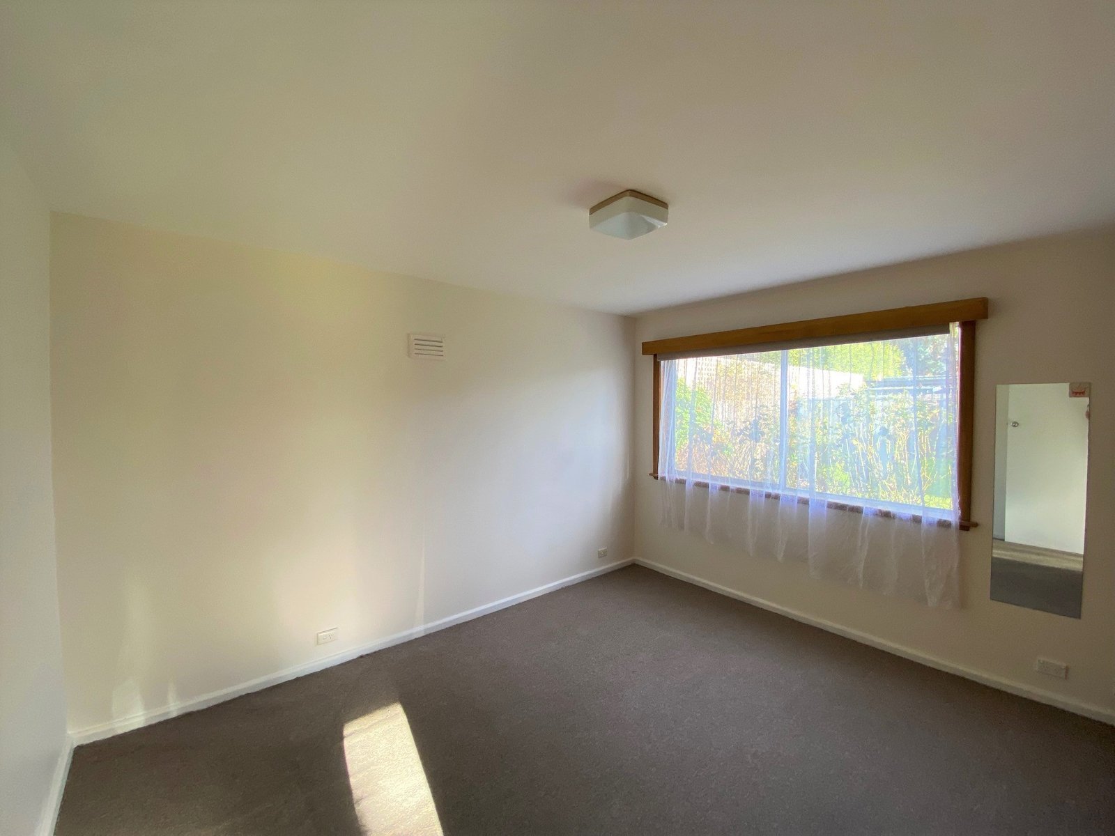 17/19 Queen Street SANDY BAY 5