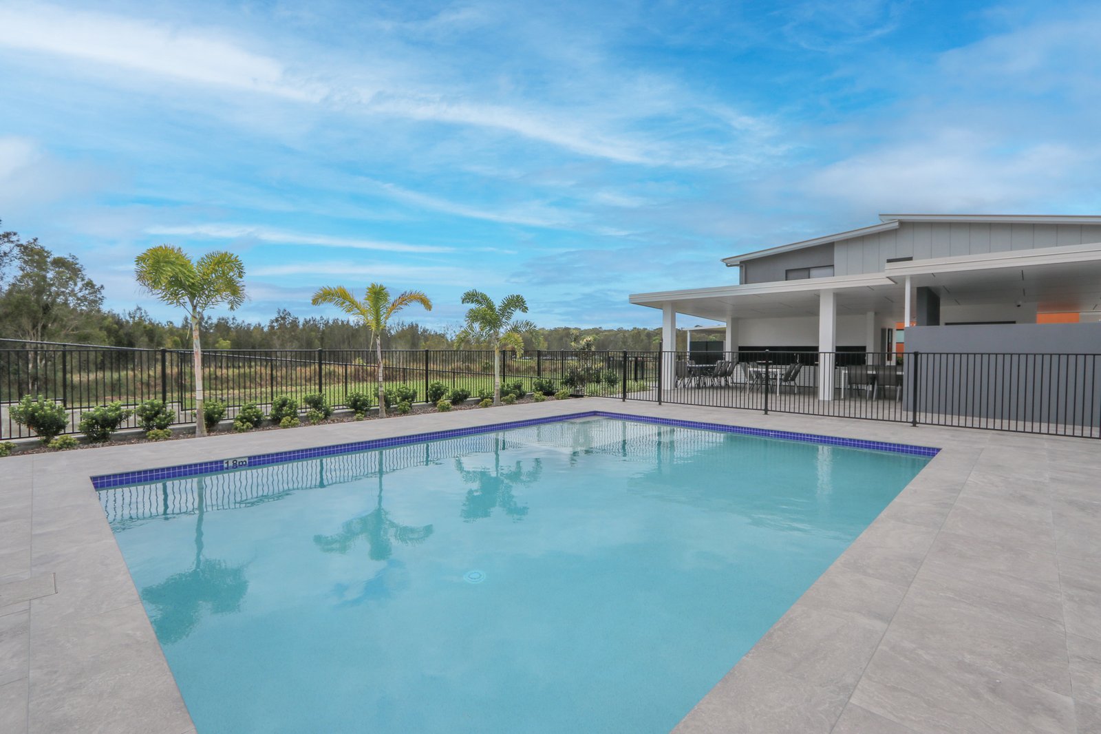 17/19 Sunrise Court MERRIMAC 1