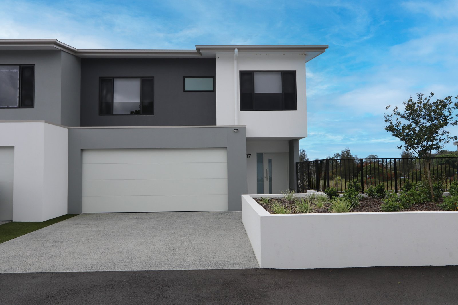 17/19 Sunrise Court MERRIMAC 2