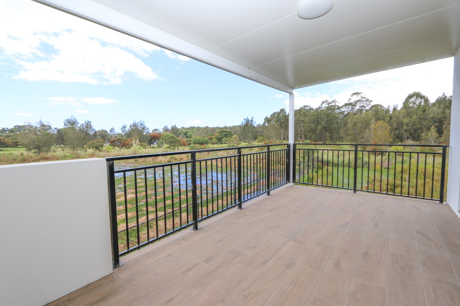 17/19 Sunrise Court MERRIMAC 4